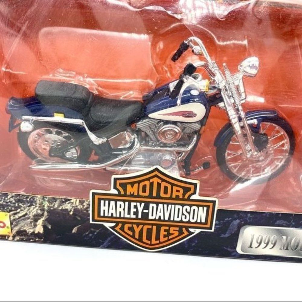 Maisto 1999 Harley Davidson FXSTS Springer Softail Motorcycle Die Cast Series 6 - Picture 2 of 12